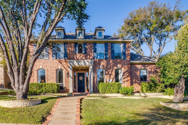 8005 Rosemont Dr — Woods Of Suncreek-Phase I