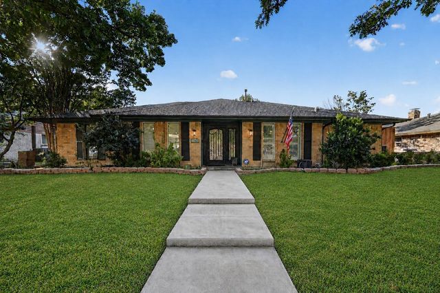 2709 Chadwick Dr — Park Blvd Estates West