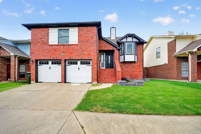 771 Eiffel Dr — Ruisseau Place