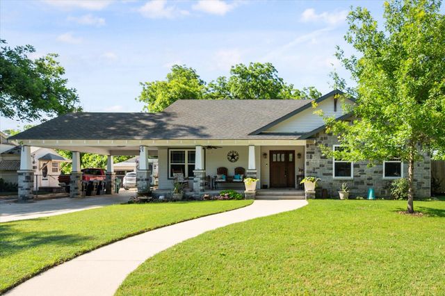 4421 Blackstone Dr — Brookside Annex