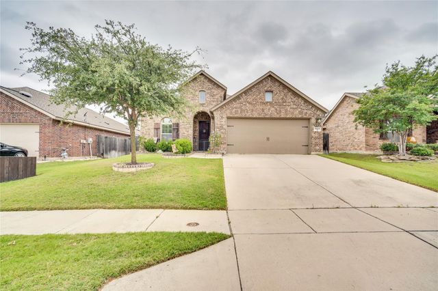 5913 Warmouth Dr — Marine Creek Ranch Add
