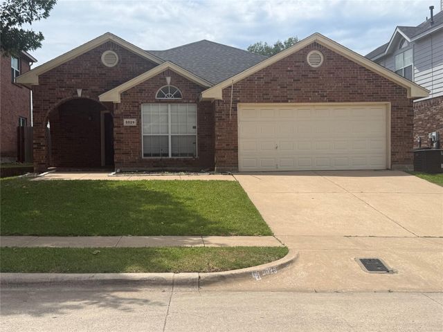 5029 Skymeadow Dr — Marine Creek Meadows Add