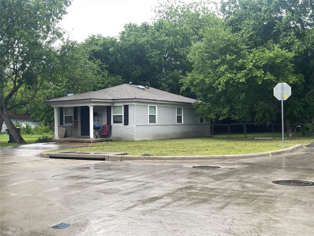 1012 Oak St — H L Davis Add