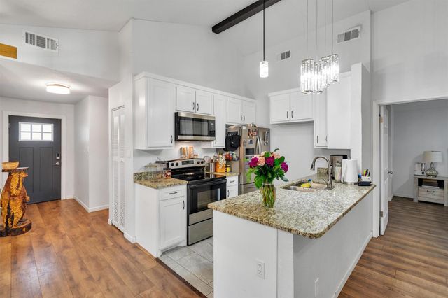 4112 Spindletree Ln — Summerfields Add