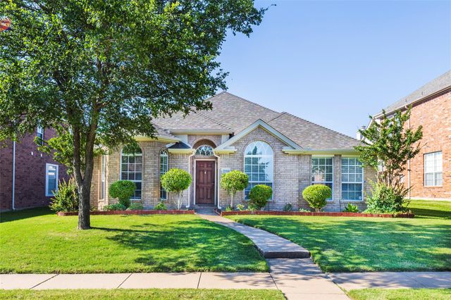 2208 Cimmaron Dr — Knolls At Russell Creek Ph 5