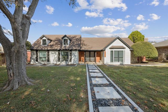 2833 Meadowbrook Dr — Prairie Creek Estates