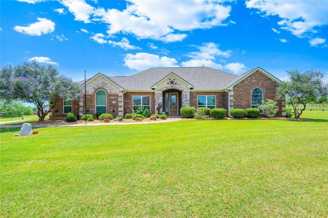 109 Falcons Eye Ct — Diamond Ridge Ranch