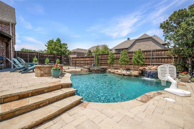 2662 Sharlis Dr — Pearson Farms Ph 2