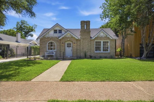 2528 Waits Ave — University Place Add