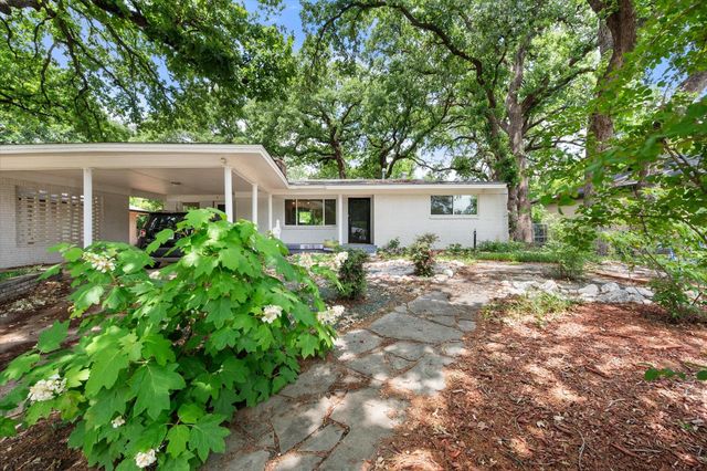1209 W Lilly Ln — Arlington Gardens Add