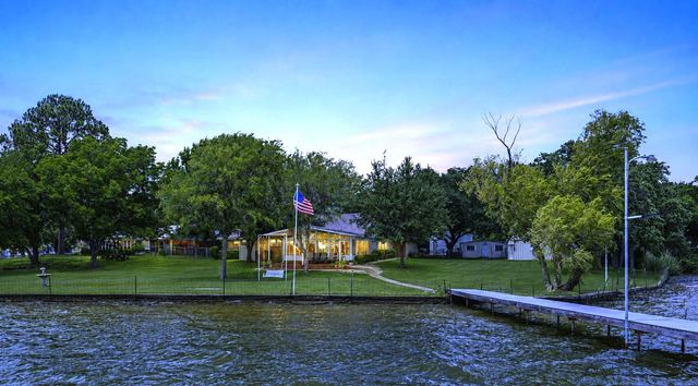 4208 Indian Creek Ct — Nassau Bay II