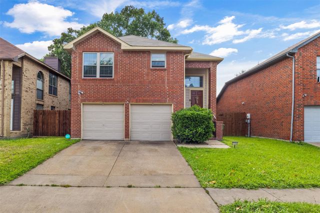 704 Meadowcreek Ct — Meadowcreek Court