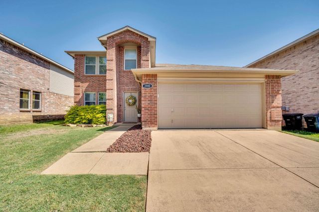 3900 Country Ln — Poynter Crossing Add