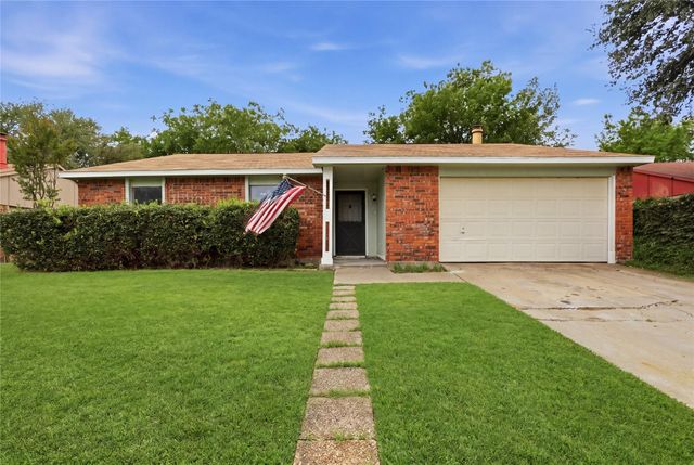 5733 Maiden Ln — Northbrook Ph 1 & 2 Ftw
