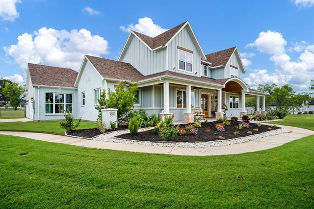 620 Dickens