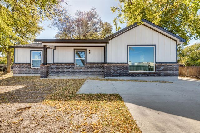 5728 Wilkes Dr — Wilkes Estates Add