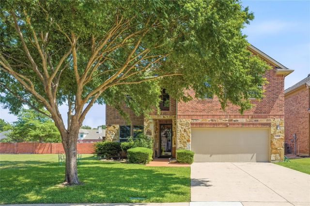 2312 Catherine Ln — Heritage Bend
