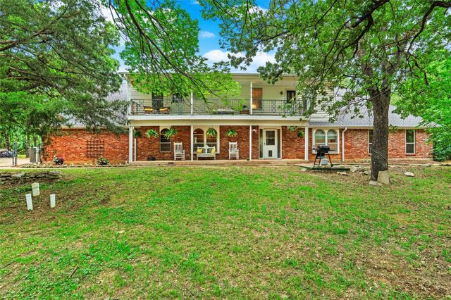 9300 Indian Knoll Trl — none