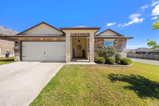 8906 Sky Crest