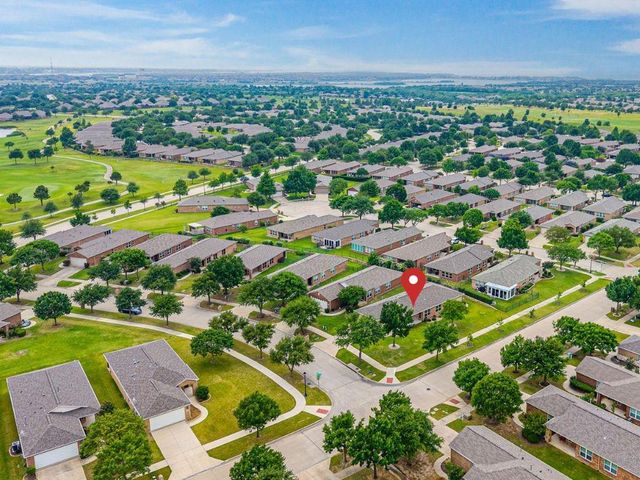 7975 Estancia Dr — Frisco Lakes By Del Webb Villa