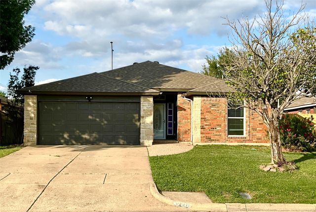 1729 Duster Cir — Oakbrook Garden Homes