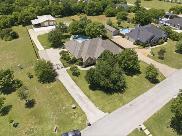 4016 Jamies Rdg — Lake Ridge Add