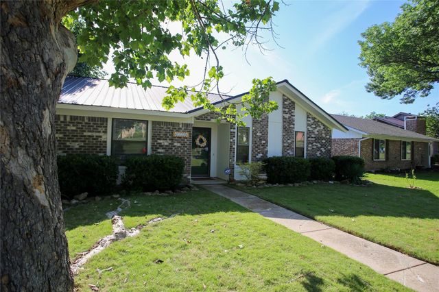 1720 Crystal Way — Ridgewood Fourth Sec