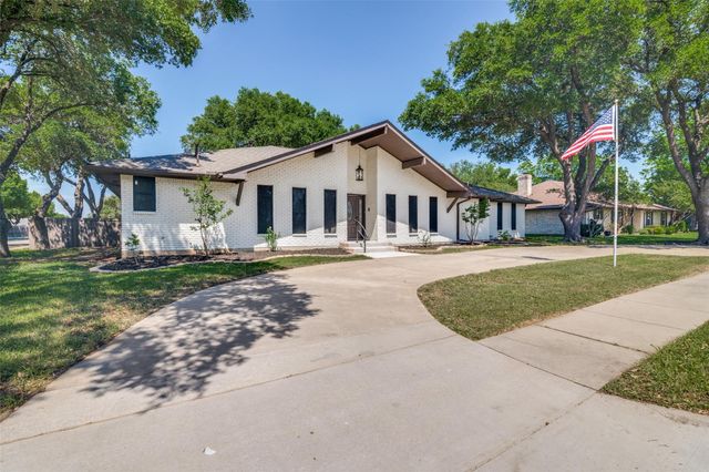 1901 Westshore Dr — West Shore Estates