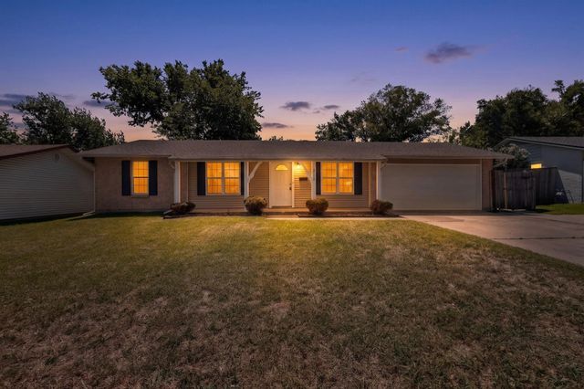 2718 Wesleyan Dr — Plymouth Park North 02