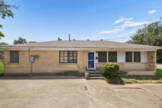 3040 June Dr — Loupot Heights