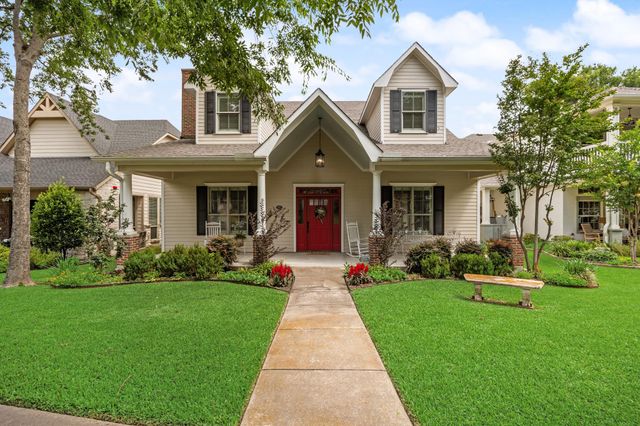 895 Ivy Ln — Park Place West Ph II Add