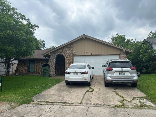 4829 Wildbriar Dr — Meadowcreek Add