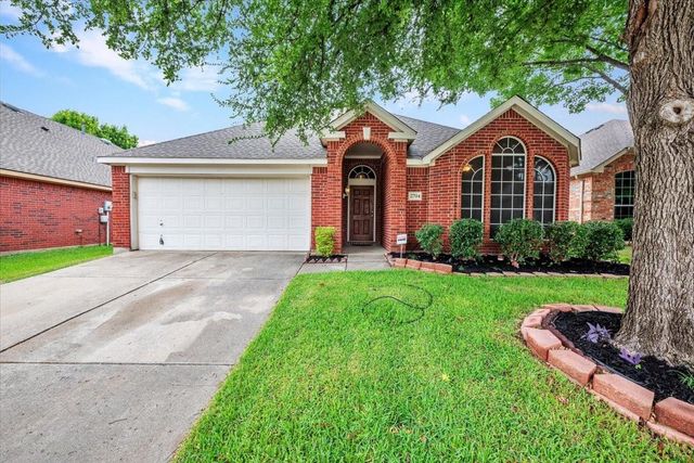 2704 Wales Dr — Fountainview Ph Two