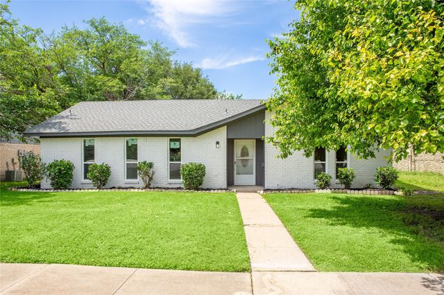 1021 Pleasant Valley Rd — Buckingham Village Estates
