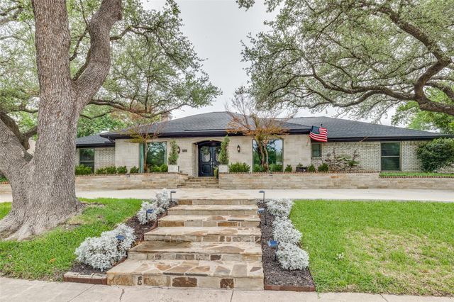 7105 Tophill Cir — Prestonwood