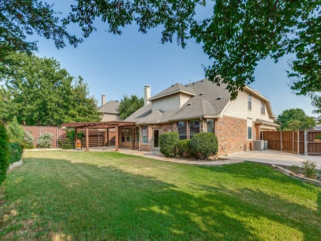 421 Shady Oaks Dr — Hunters Landing Ph II