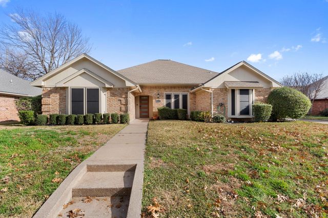1412 Wagonwheel Ct — Pioneer Valley North