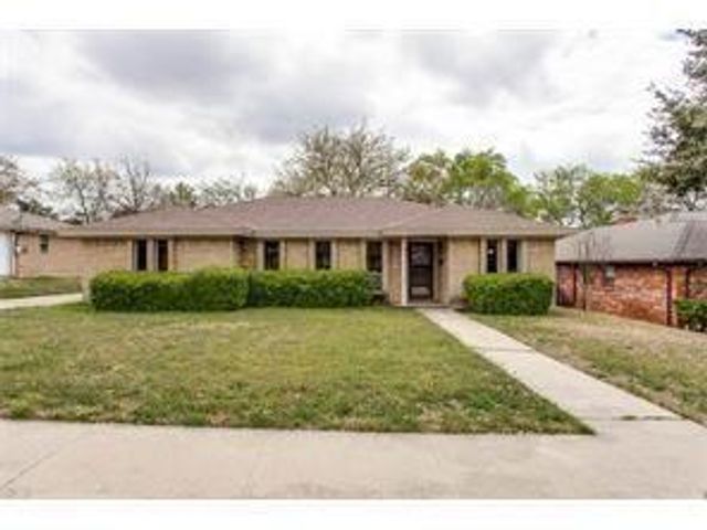 1400 Quill Dr — Dallas North Estates Fifth Instl