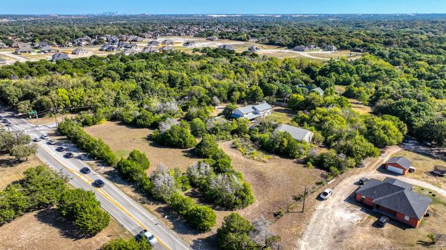 1922 W Pleasant Run Rd — Cedar Acres