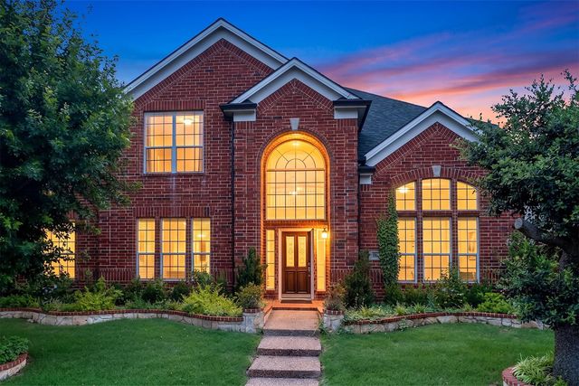 10051 Plainsman Ln — Village At Panther Creek Ph One The