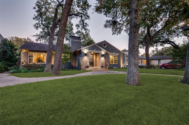 1518 Oak Knoll St — East Kessler