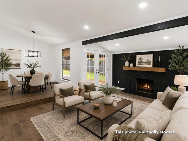 2619 Crestmoor Ct — Rushmoor Add