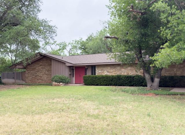 2134 River Oaks