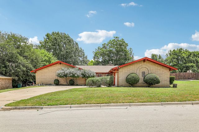 6313 Whitman Ave — WEDGWOOD ADDITION