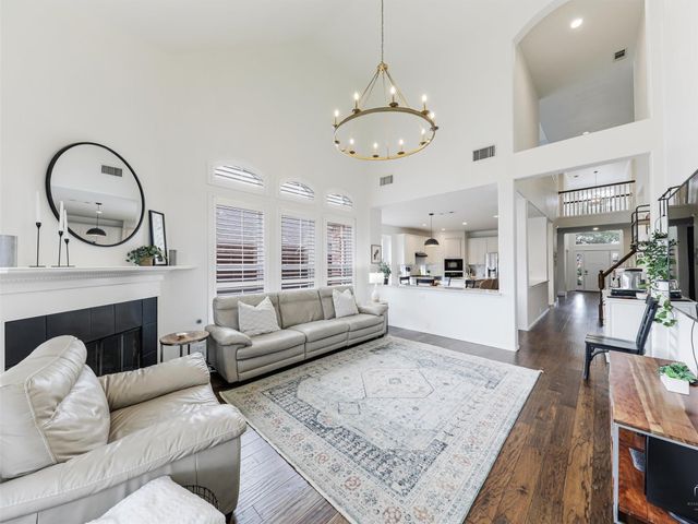2373 Falcon Point Dr — The Fairways PH 4