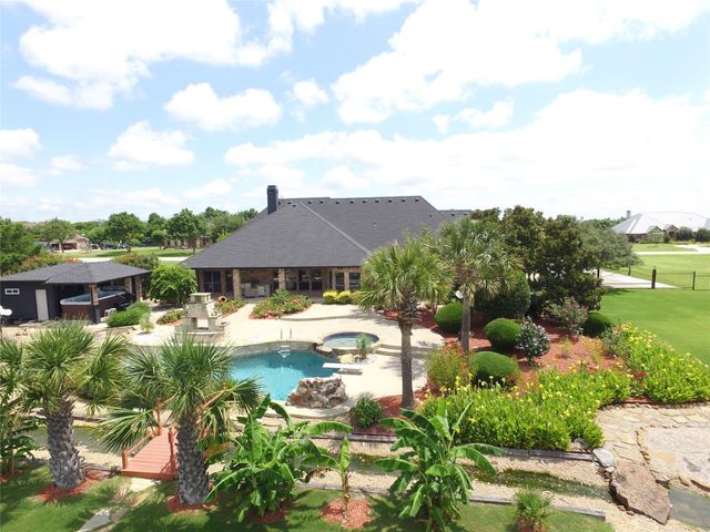 484 Savannah Hl — South Ridge Add