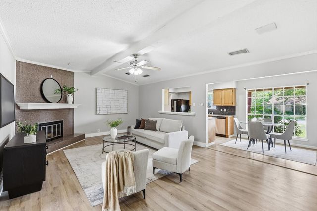 3105 Tampa Dr — Southlake Beach