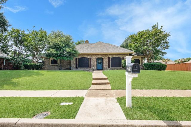2228 Fountain Head Dr — Hunters Glen Two