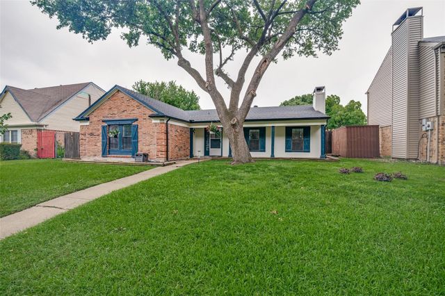 1102 Alexandria Ave — Carriagehouse Estates