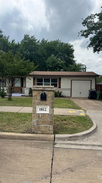 1812 Melissa St — Highland Park Add